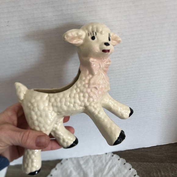 Vtg MCM Adorable Ceramic Lamb Planter - Picture 10 of 10